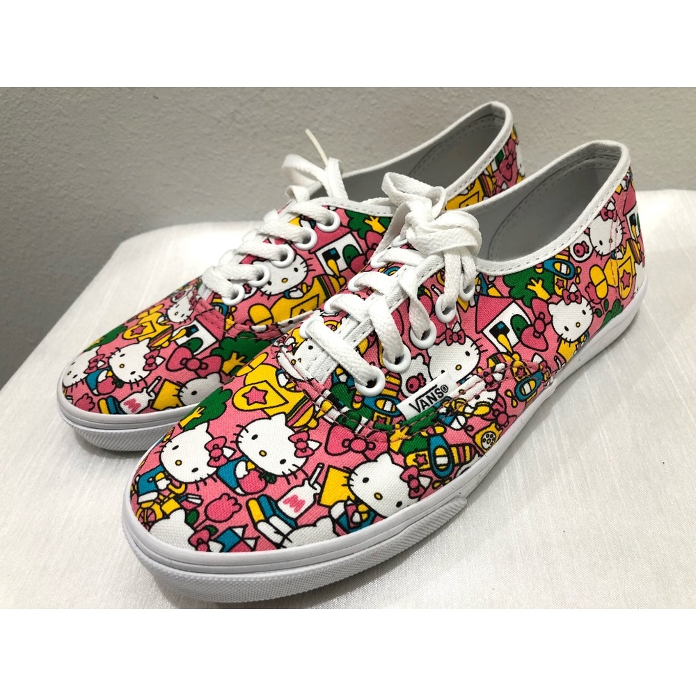 NEW Rare Limited Edition Hello Kitty Vans